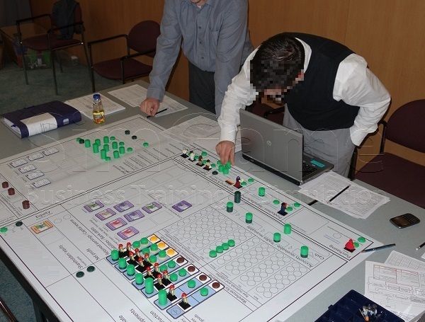 Online Seminare für BWL und Projektmanagement und Innovationsmanagement mit Simulationen und Planspiele – Business Simulation – Online BWL Online Simulation – Online BWL Online Planspiele – Projektmanagement Simulation – Projektmanagement Planspiele – Online Unternehmenssimulation – Projekt Online Simulation – Projekt Planspiel - Online Innovationsmanagement - Innovation - Online BWL Seminare und Schulungen – Projektmanagement Online Seminare und Online Schulungen – Online BWL Simulation – BWL Planspiele – Online Projektmanagement Online Simulation - Online Innovationsmanagement - Innovation - Projektmanagement Planspiele – Online Unternehmenssimulation – Projekt Online Simulation – Online Projekt Planspiel – Online BWL Simulation – Online BWL Online Planspiele - Innovationsmanagement - Online Innovation - Projektmanagement Online Simulation – Projektmanagement Online Planspiele – Unternehmenssimulationen – Online Business Simulation – Projekt Online Simulationen - Innovationsmanagement - Online Innovation - Betriebswirtschaft Simulation - Betriebswirtschaft Simulationen - Seminare für BWL und Projektmanagement mit Simulationen und Planspiele – Online BWL Online Simulationen - Online Projektmanagement Online Simulationen